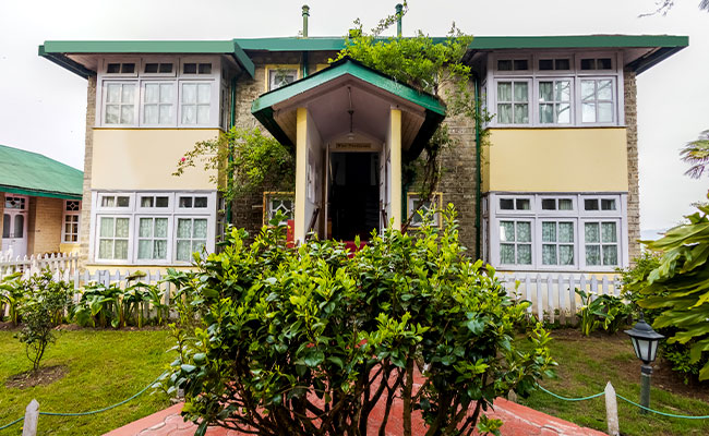 Heritage tea planter and royal suites